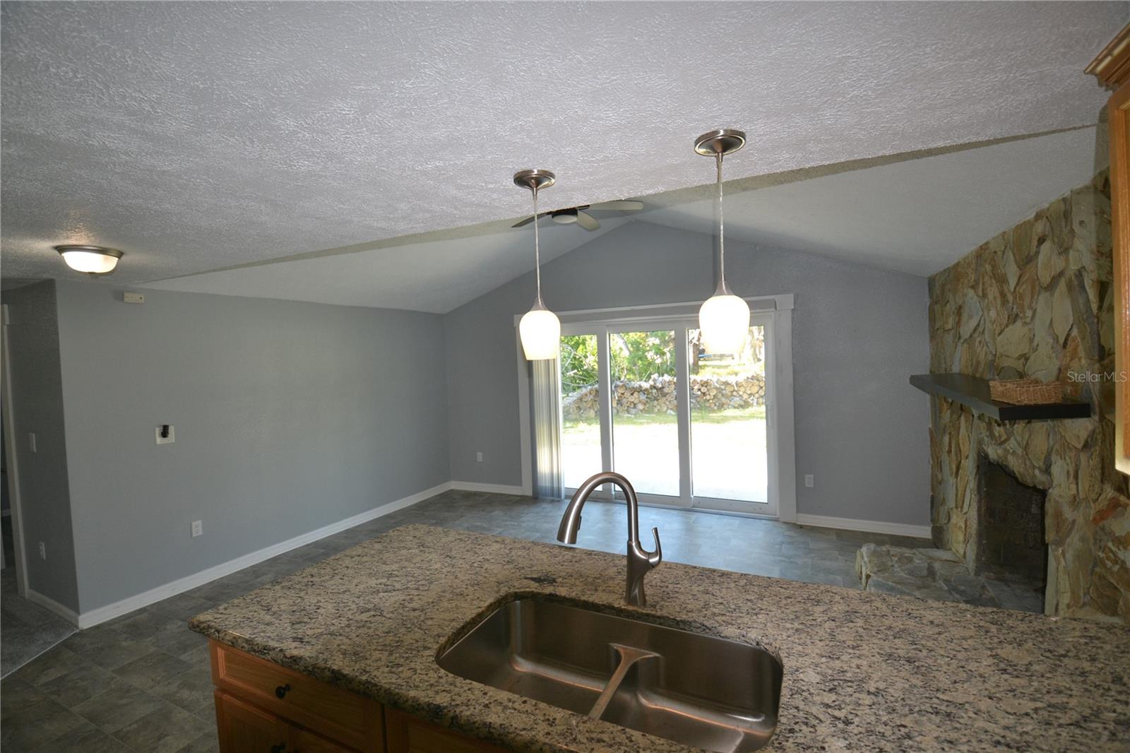 MARTHAS VINEYARD - Residential