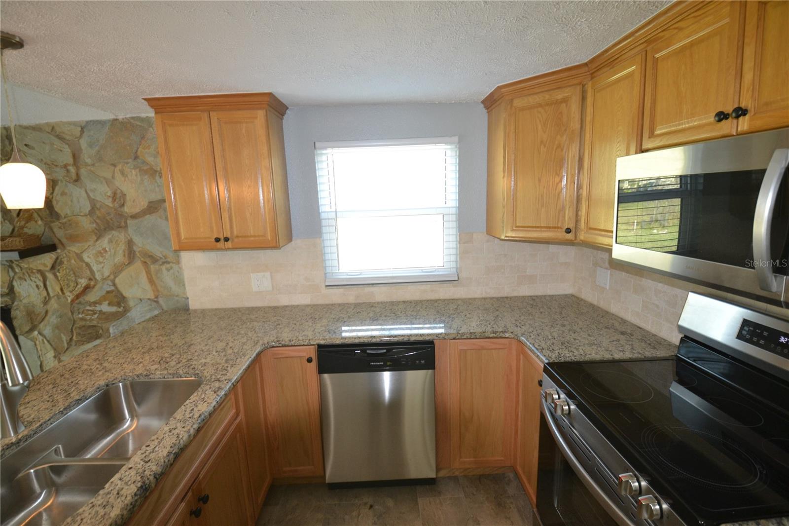 MARTHAS VINEYARD - Residential