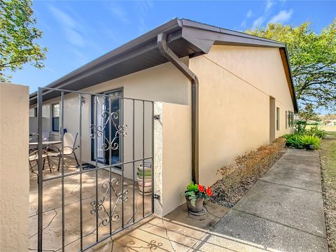 Photo of 2813 Wingfoot Ct, Winter Haven, FL 33884 (MLS # L4959887)