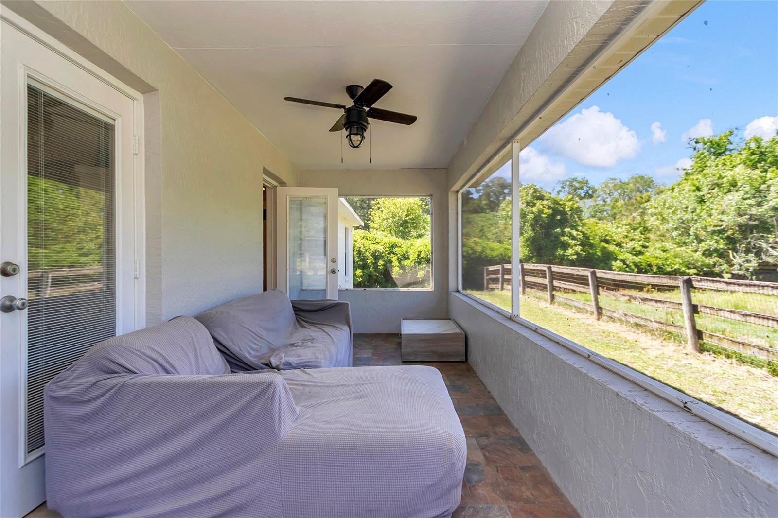 FOUNTAIN FOX FM - Residential