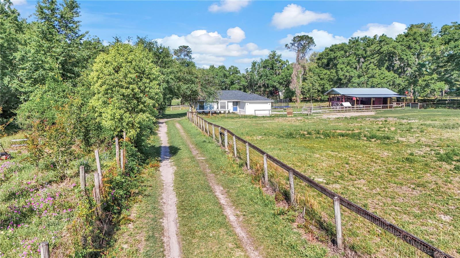 FOUNTAIN FOX FM - Residential