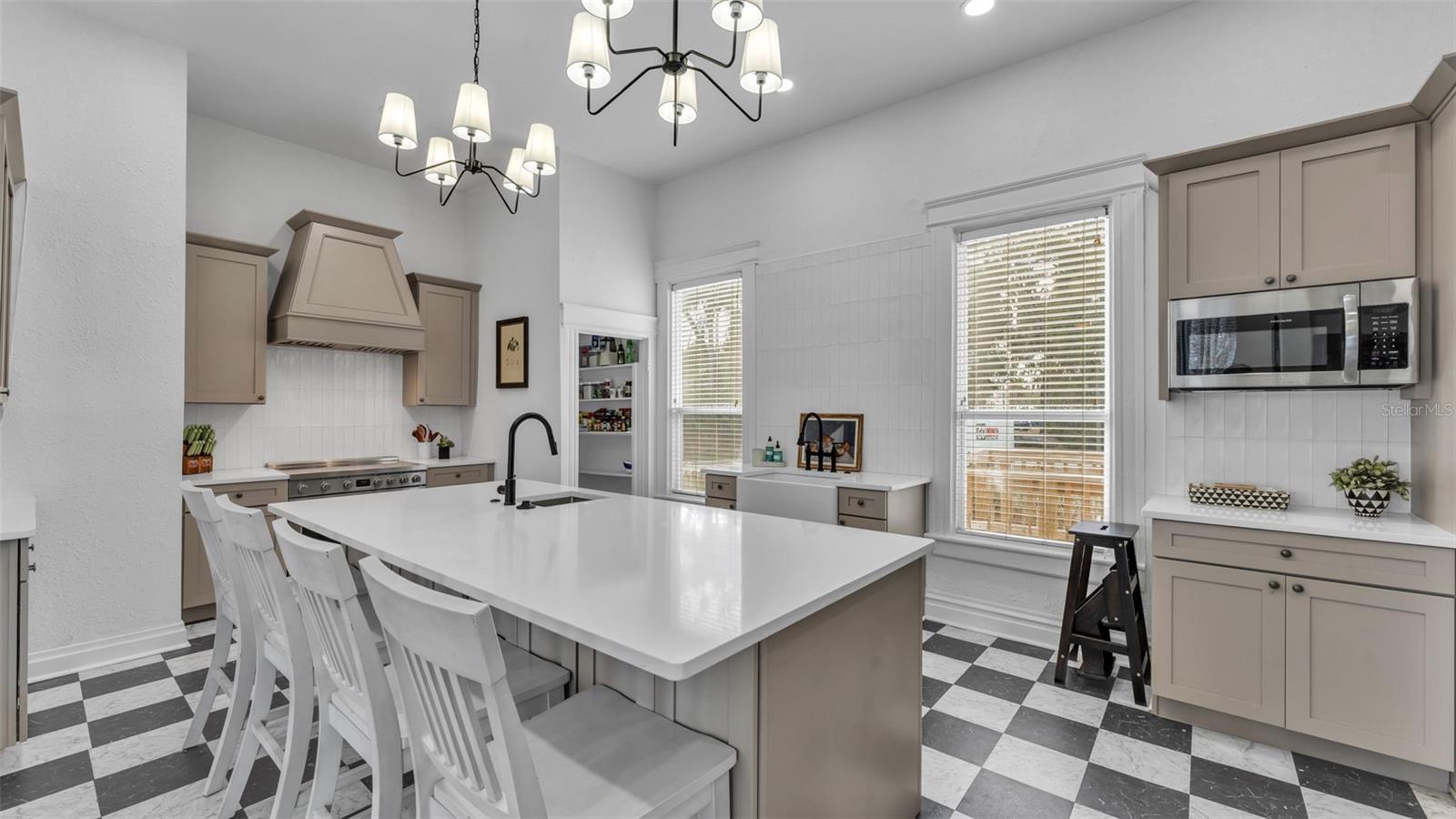 SUMMERLIN SCHOOL LANDS - Residential