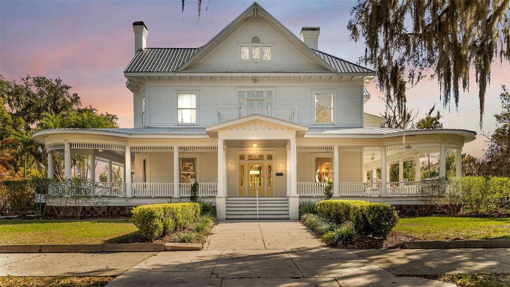 Photo of 555 E Stanford Street, Bartow, FL 33830 (MLS # O6390239)