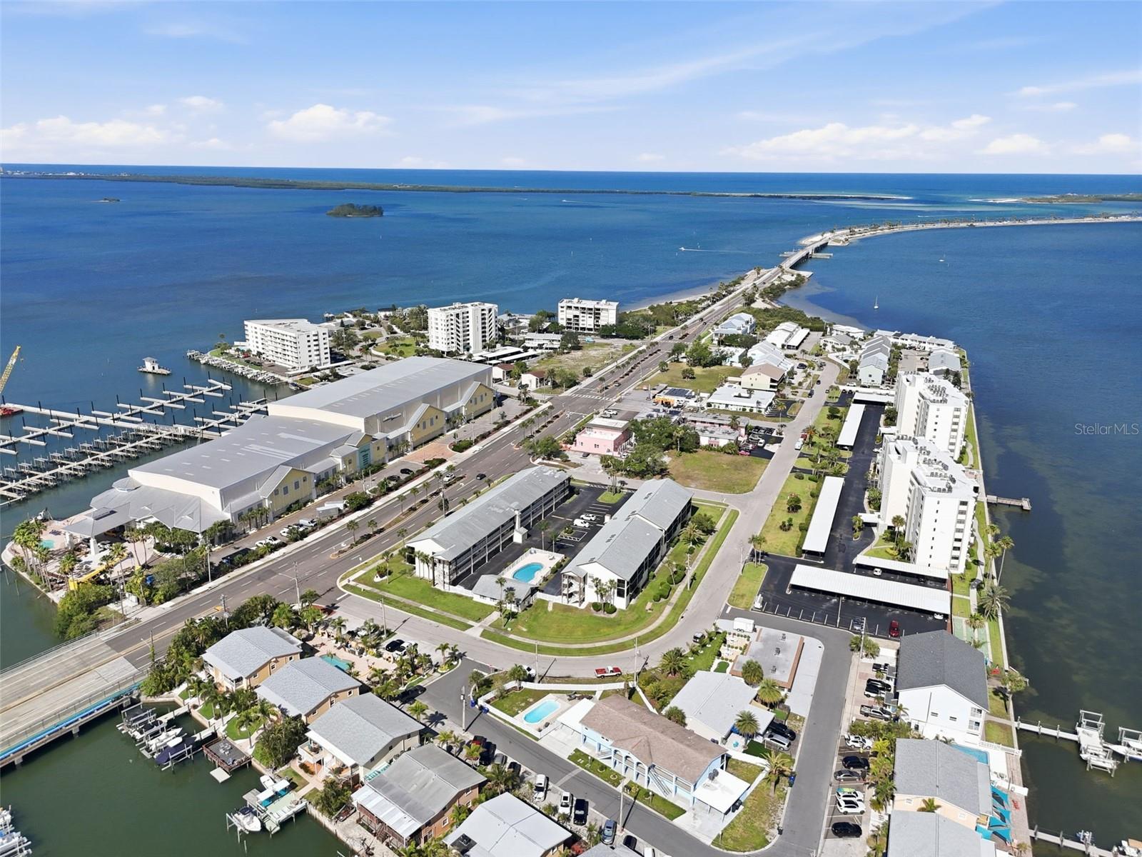HARBOR POINTE WEST CONDO - Residential