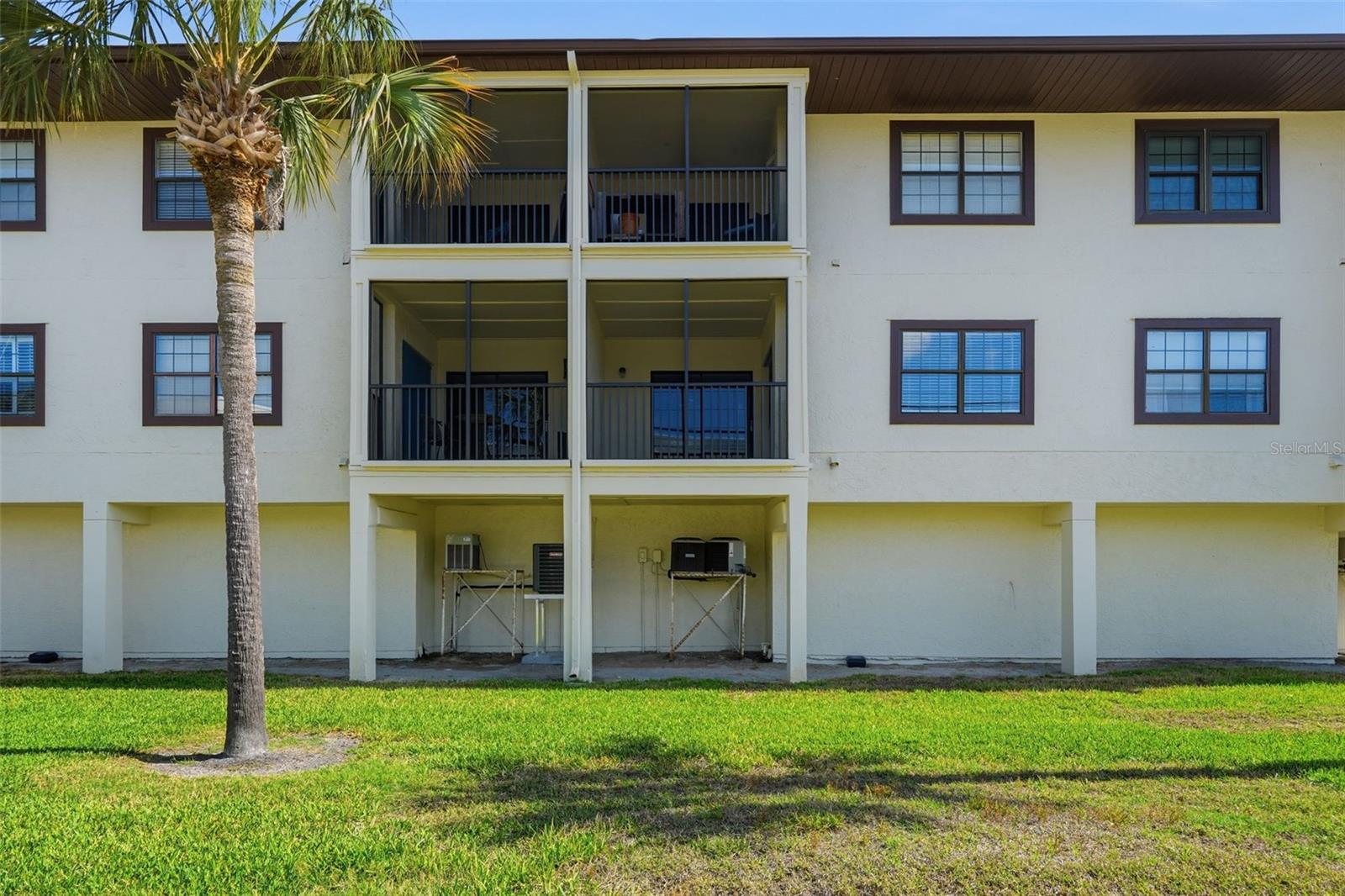 HARBOR POINTE WEST CONDO - Residential