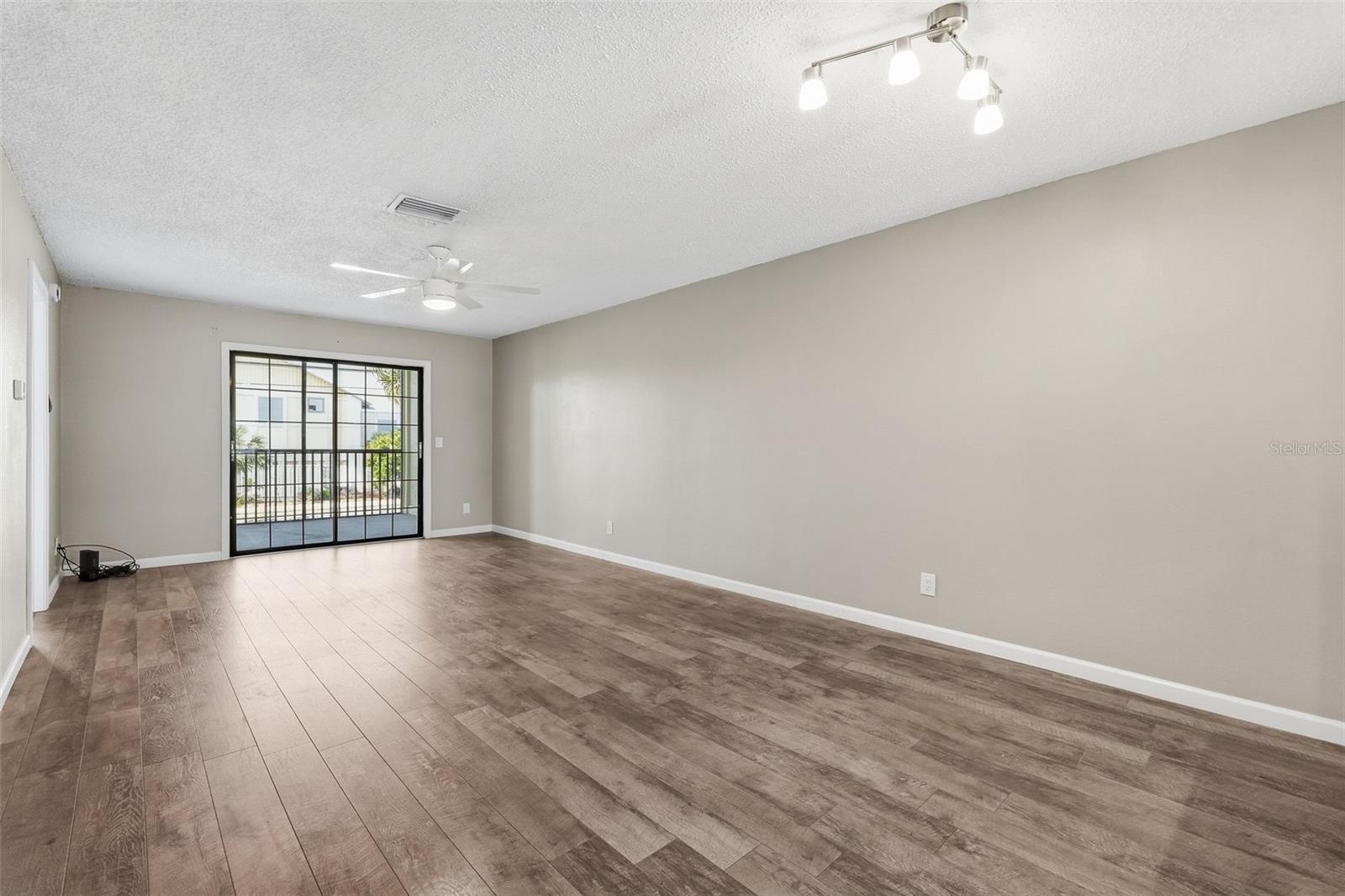 HARBOR POINTE WEST CONDO - Residential