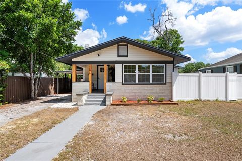 Photo of 206 E North Street, Tampa, FL 33604 (MLS # TB8505333)