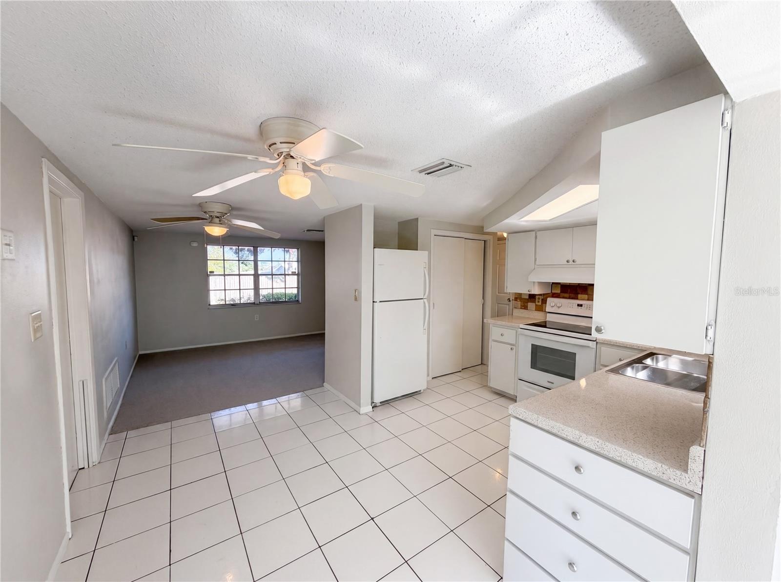 REGENCY PARK - Residential
