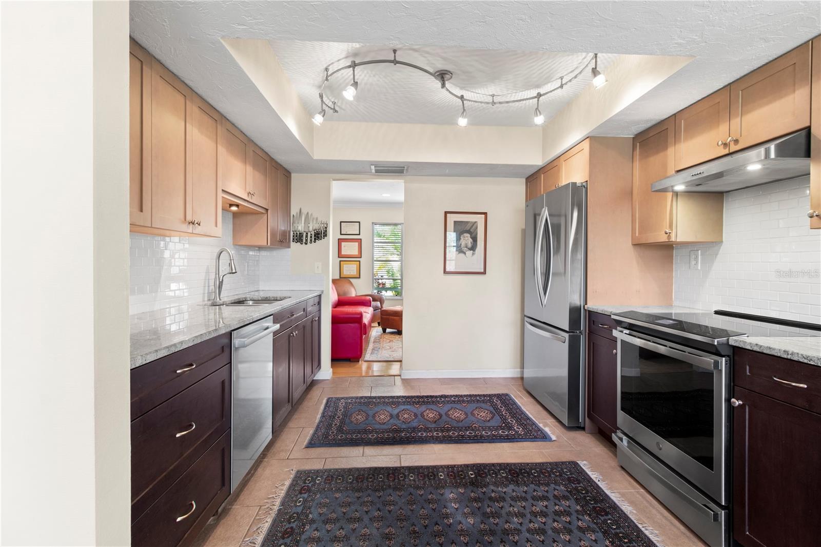 DESOTO LAKES COUNTRY CLUB COLONY 5 - Residential