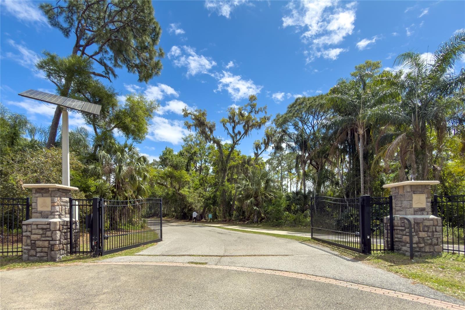 DESOTO LAKES COUNTRY CLUB COLONY 5 - Residential