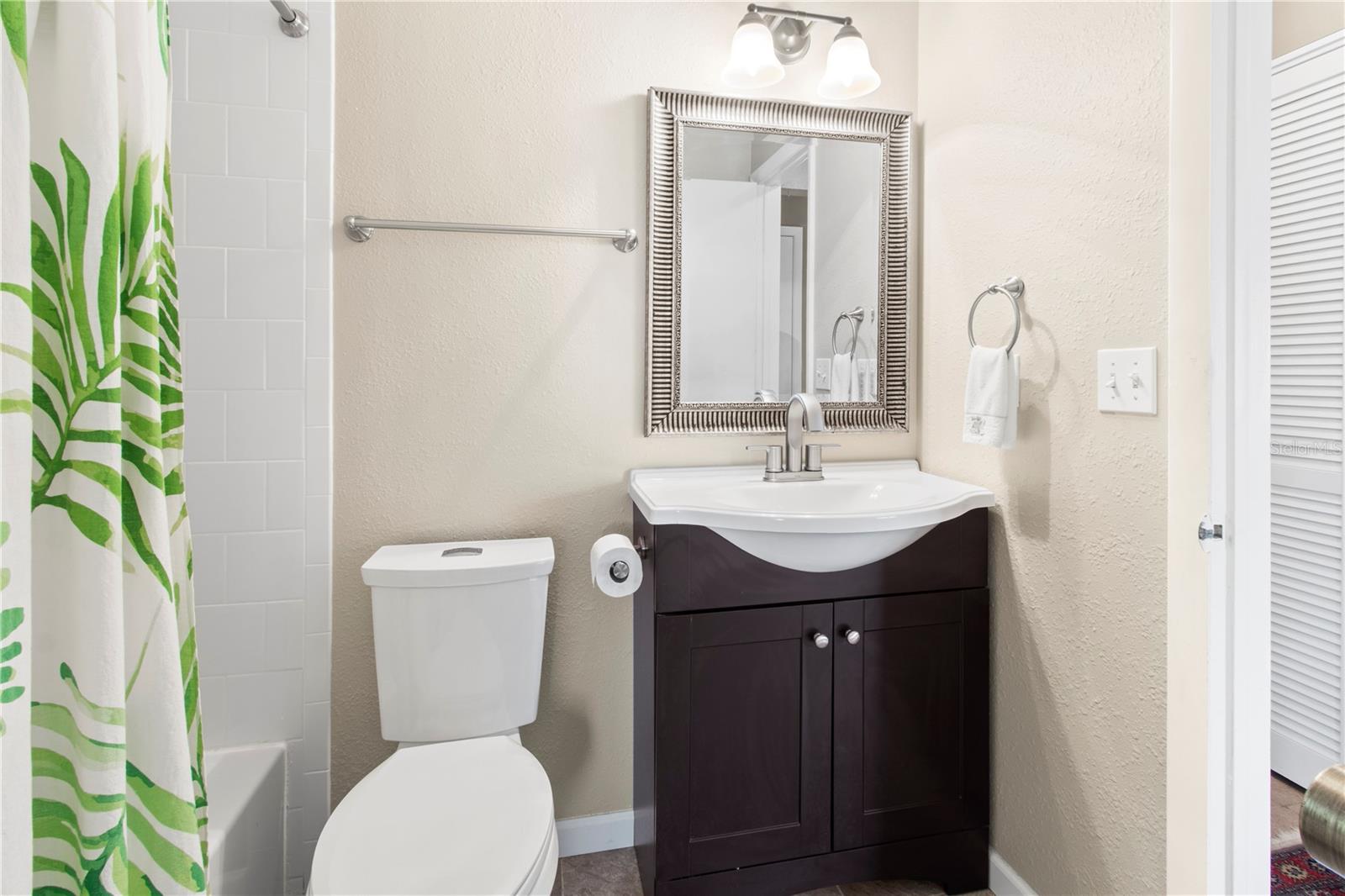 DESOTO LAKES COUNTRY CLUB COLONY 5 - Residential