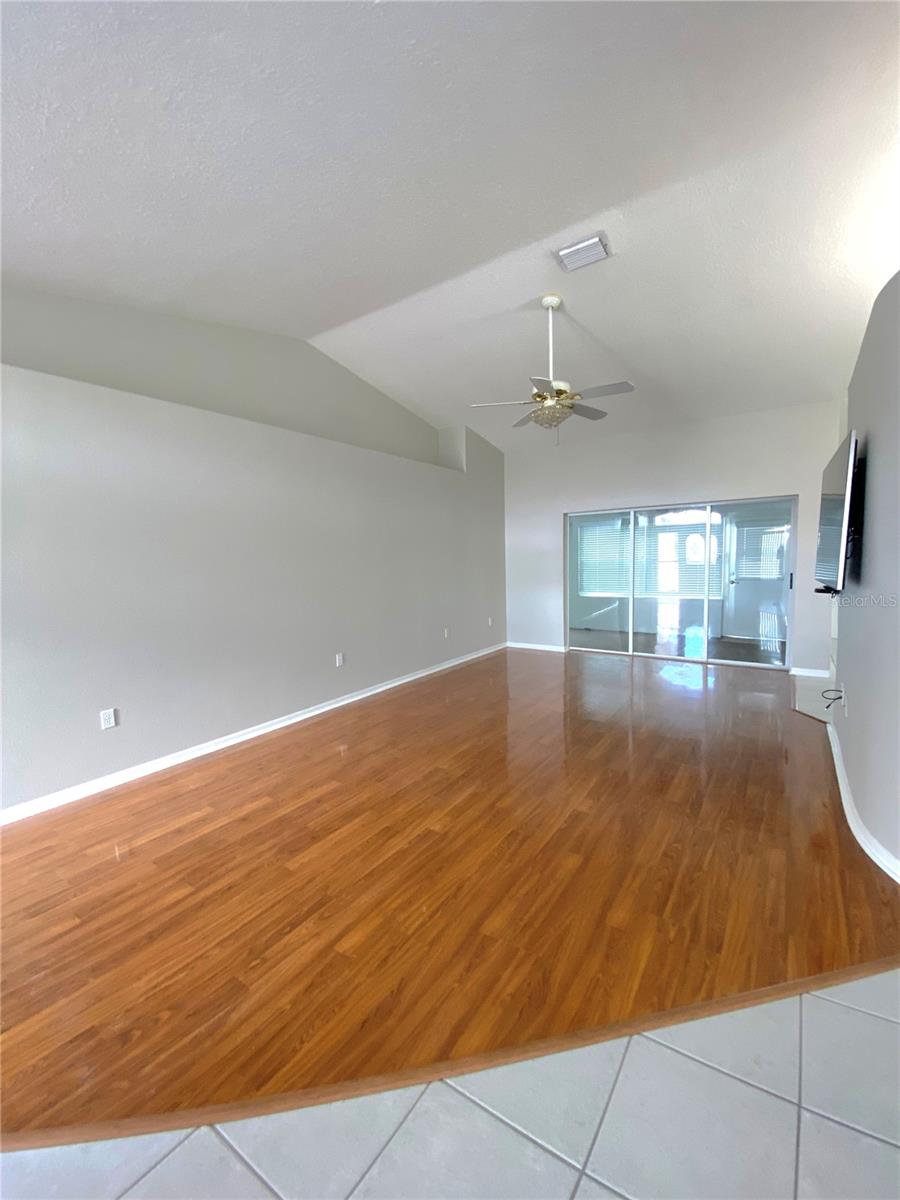 SANDPIPER GOLF & COUNTRY CLUB PH 07 - Residential Lease