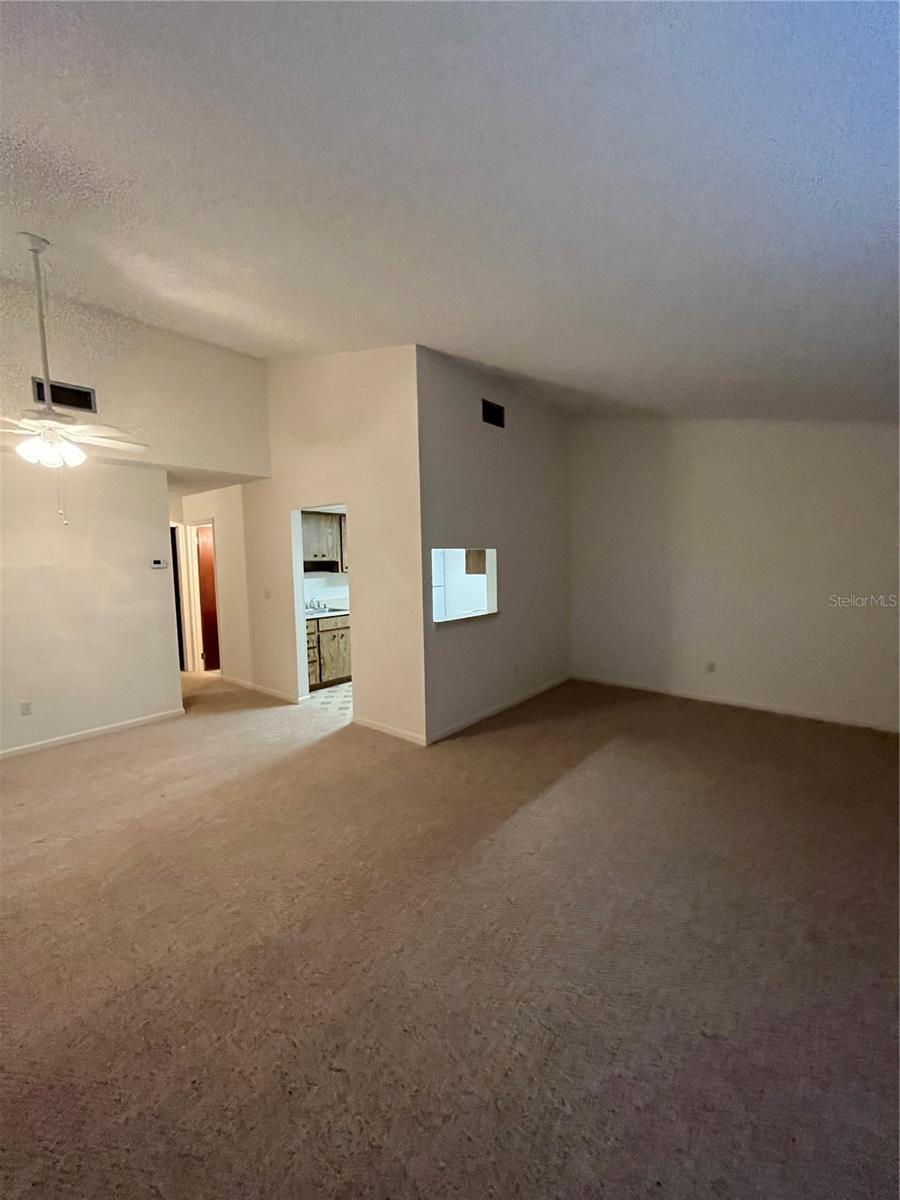 FAIRGREEN UNIT 05 - Residential Lease