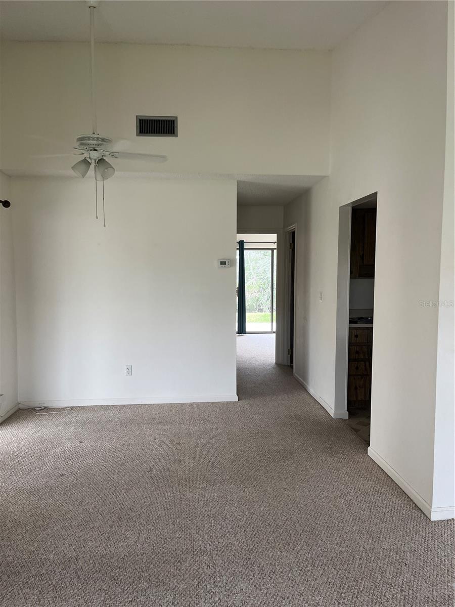 FAIRGREEN UNIT 05 - Residential Lease