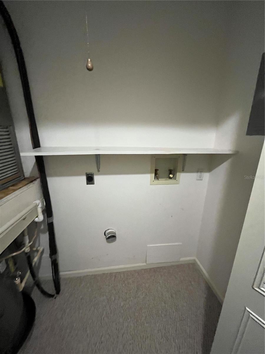 FAIRGREEN UNIT 05 - Residential Lease