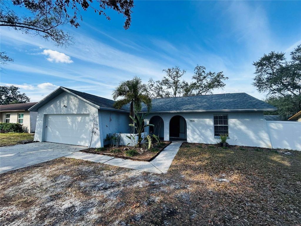 Photo of 7516 S Sanibel Circle, Temple Terrace, FL 33637 (MLS # TB8470558)