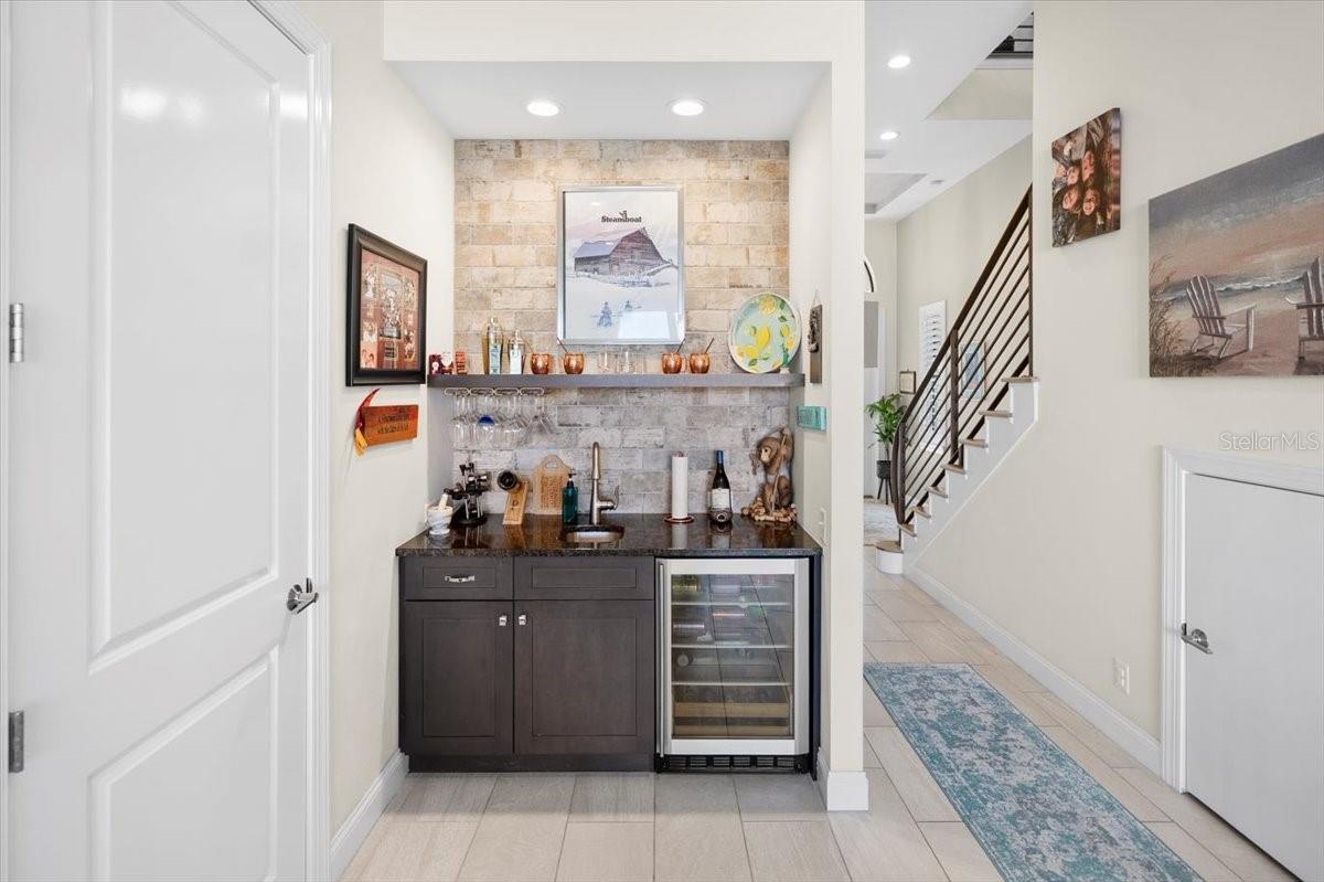 HARBOR VILLAGE MARINA - Residential