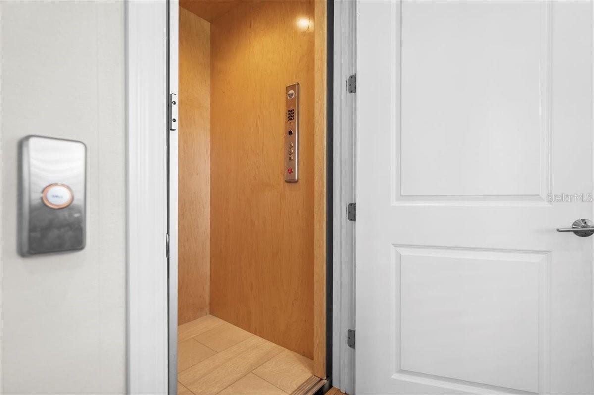 HARBOR VILLAGE MARINA - Residential