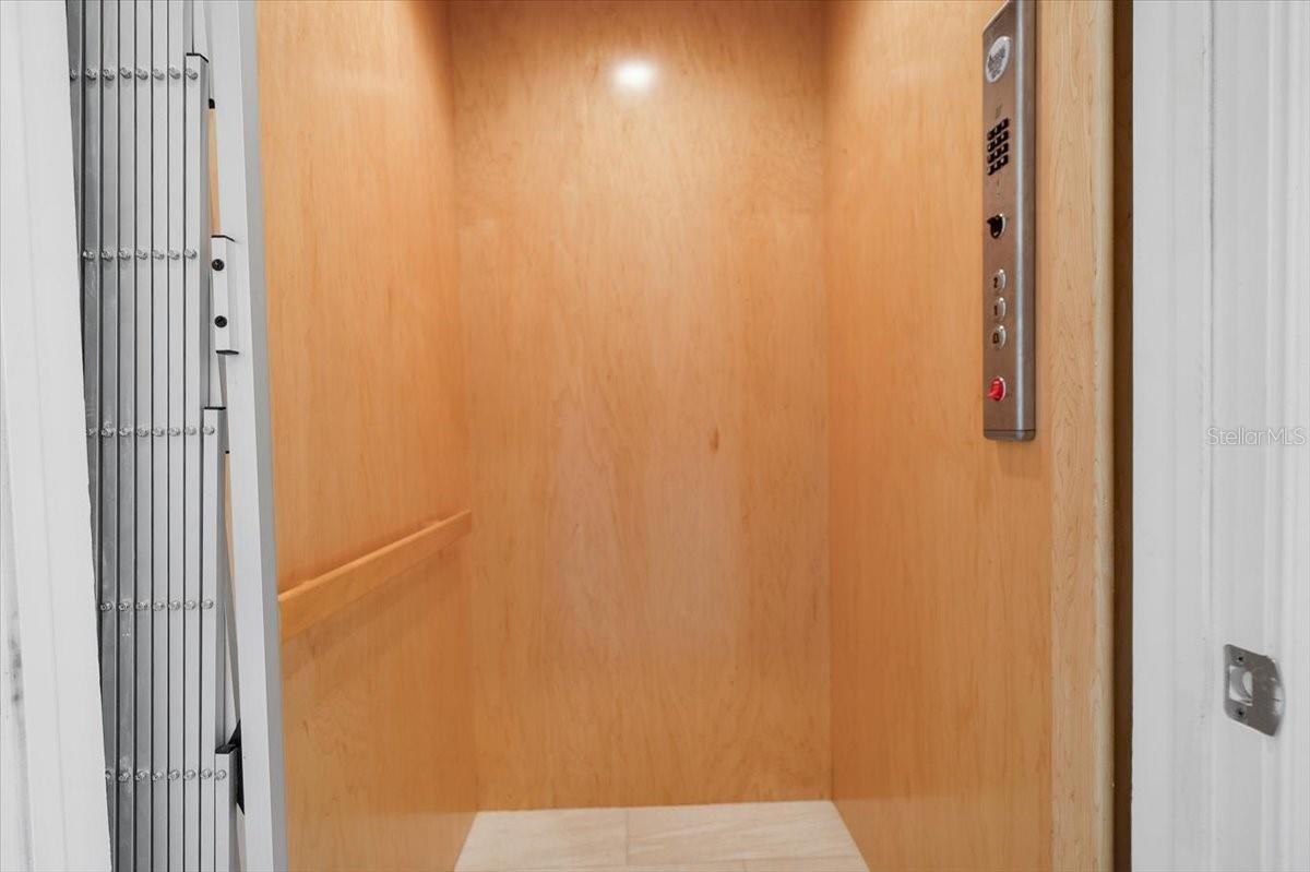 HARBOR VILLAGE MARINA - Residential