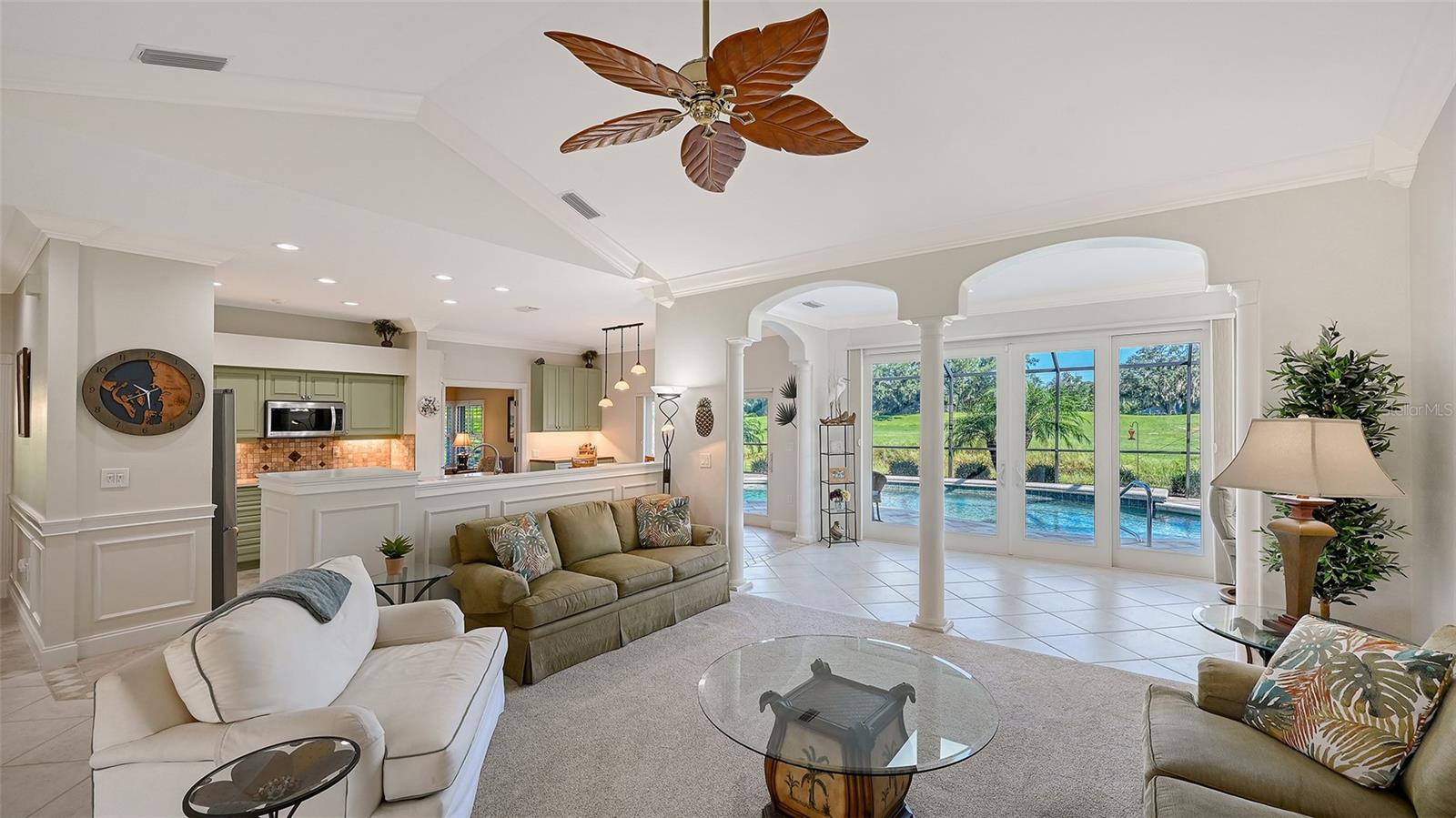 4357 HIGHLAND OAKS CIRCLE, SARASOTA, FL, 34235 2 4357 HIGHLAND OAKS CIRCLE