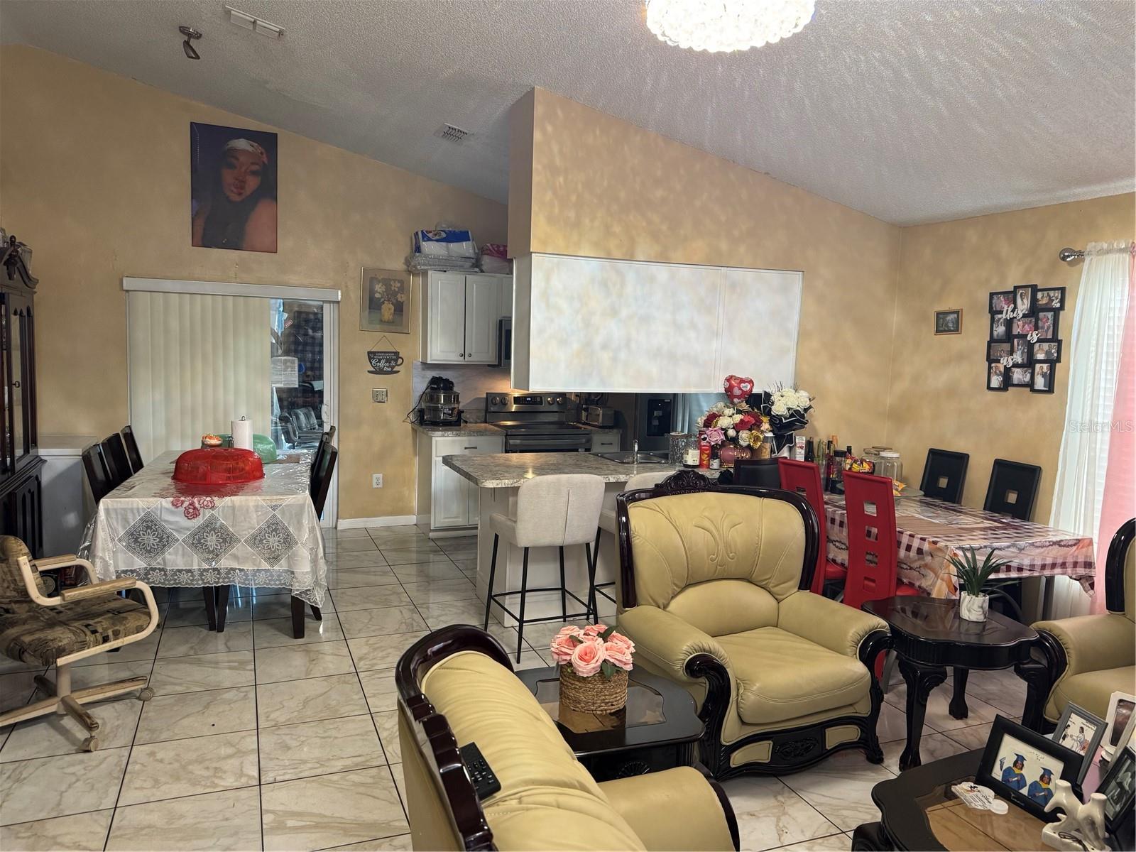 OAKS AT POWERS PARK - Residential