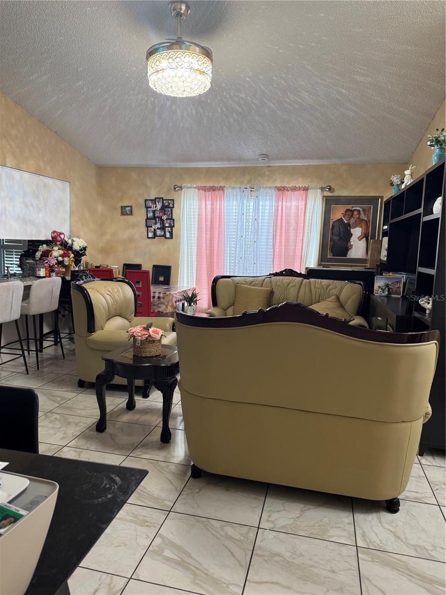 OAKS AT POWERS PARK - Residential