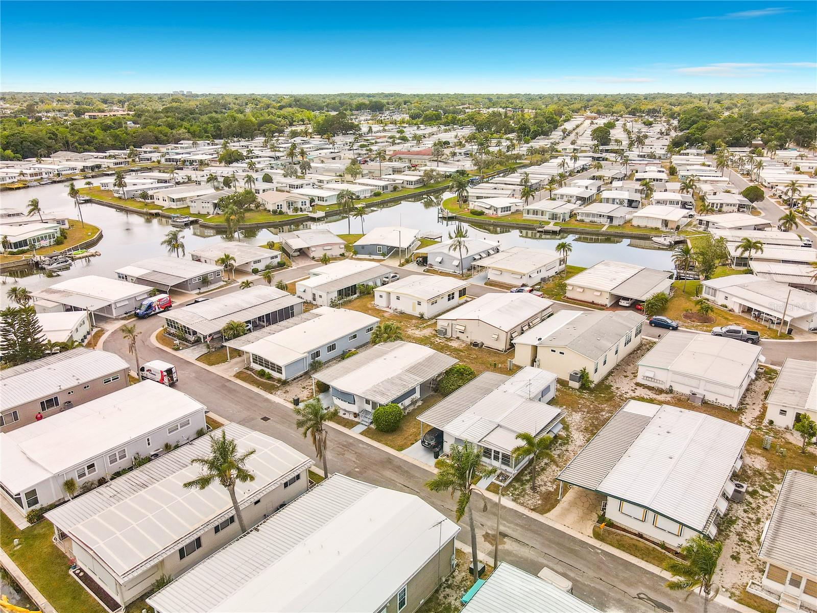 HOLIDAY SHORES MOBILE PARK UNREC - Residential