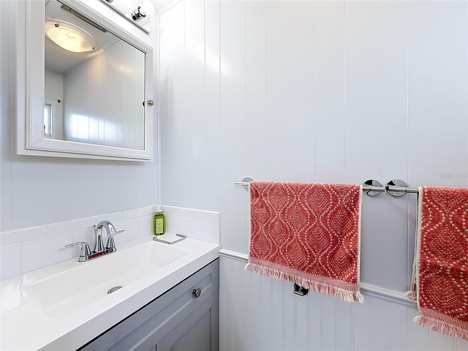 HOLIDAY SHORES MOBILE PARK UNREC - Residential