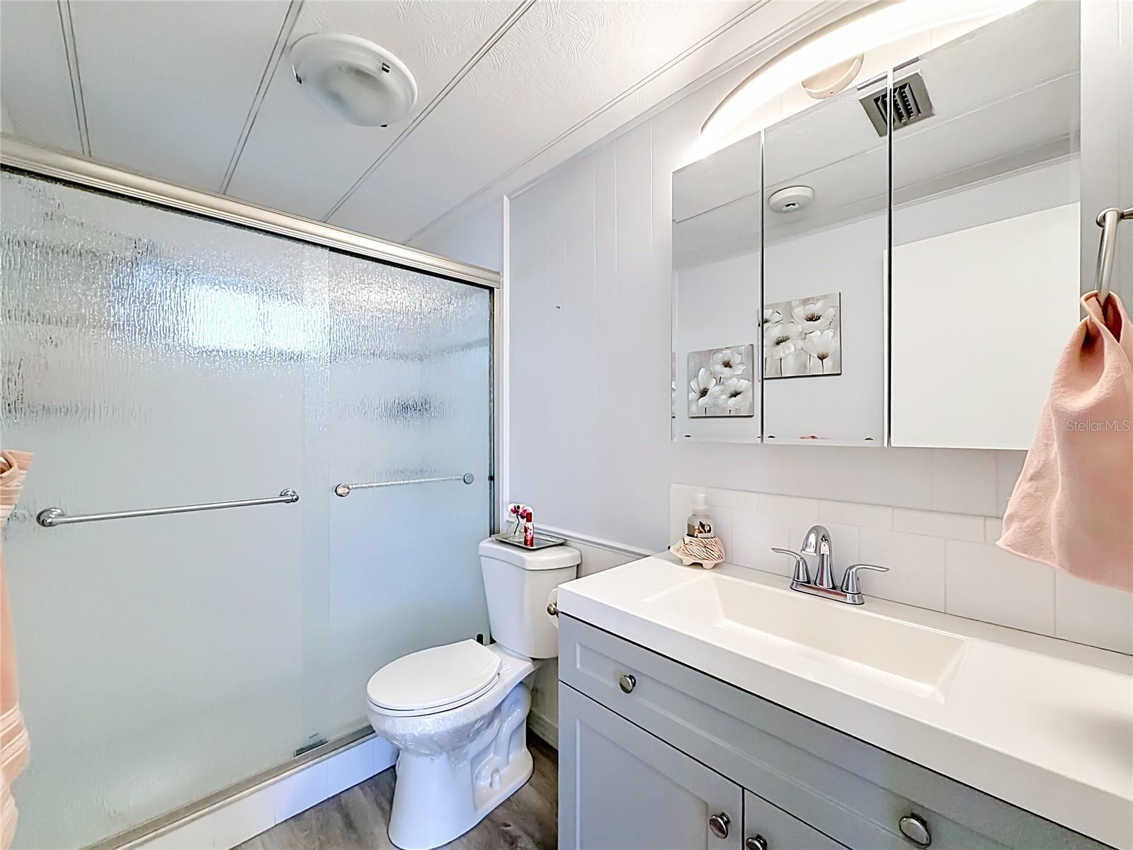 HOLIDAY SHORES MOBILE PARK UNREC - Residential