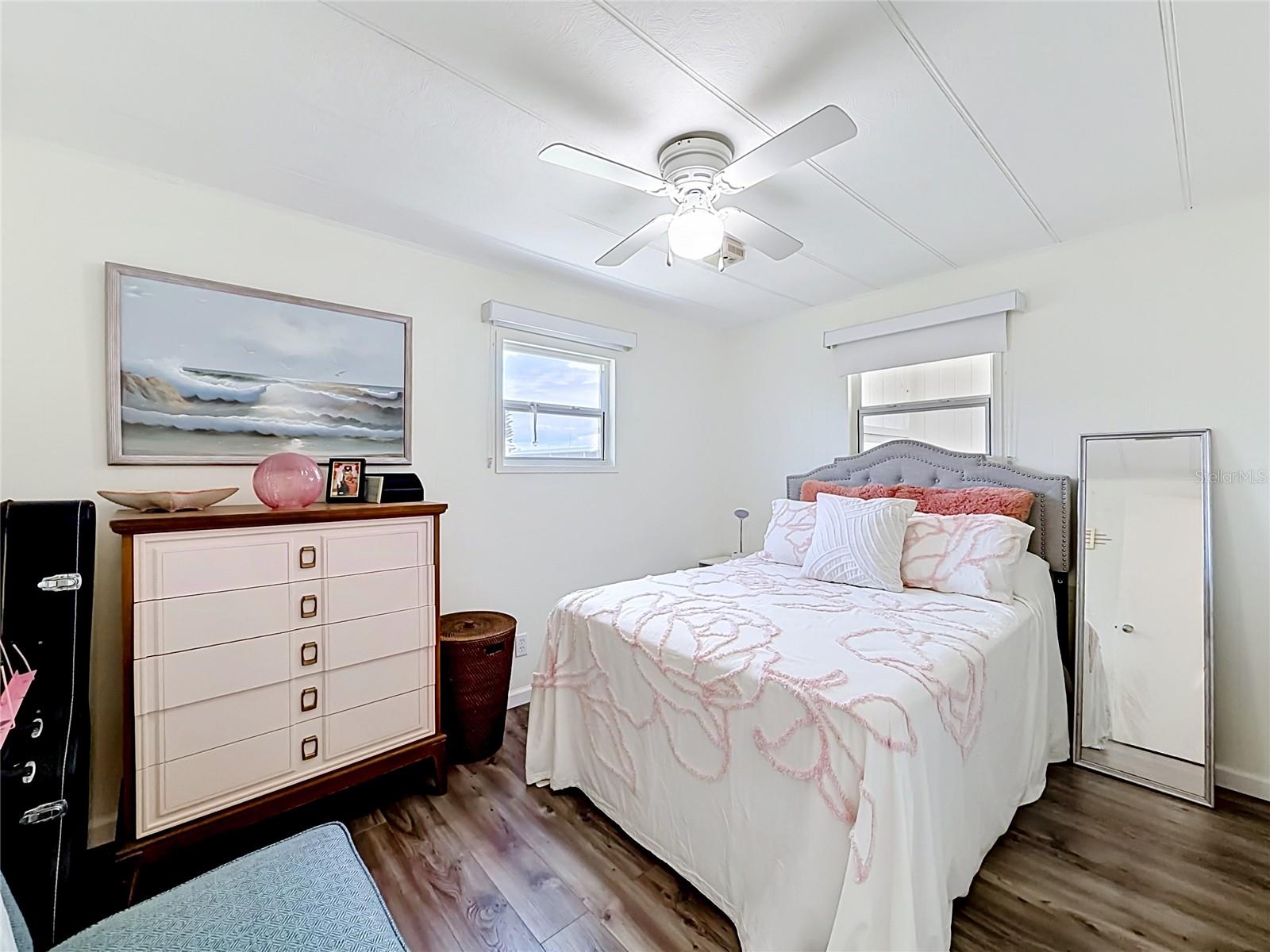 HOLIDAY SHORES MOBILE PARK UNREC - Residential