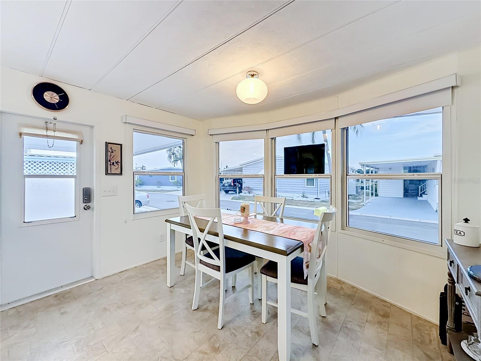 10193 N LAKE DRIVE 95