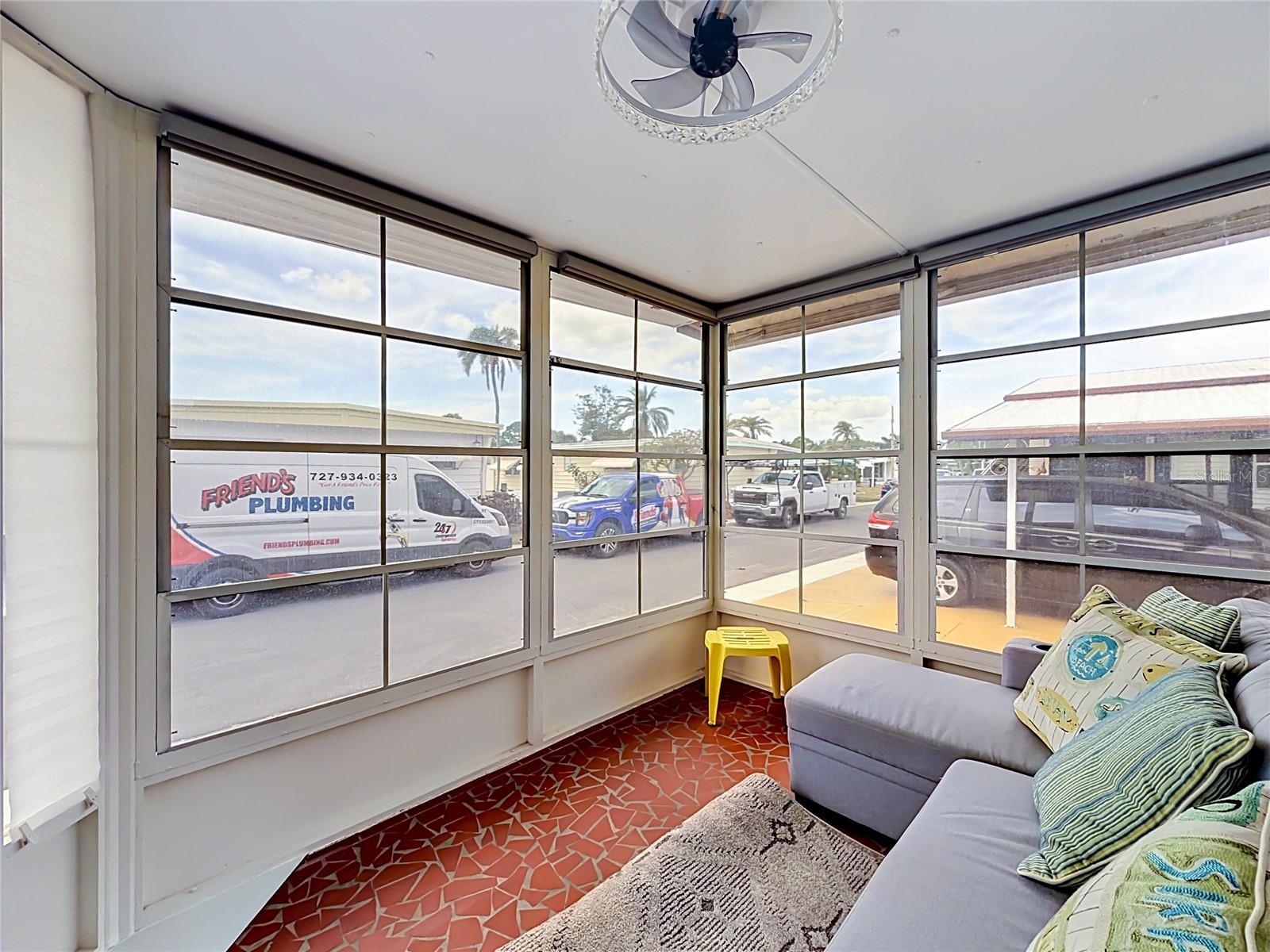 HOLIDAY SHORES MOBILE PARK UNREC - Residential