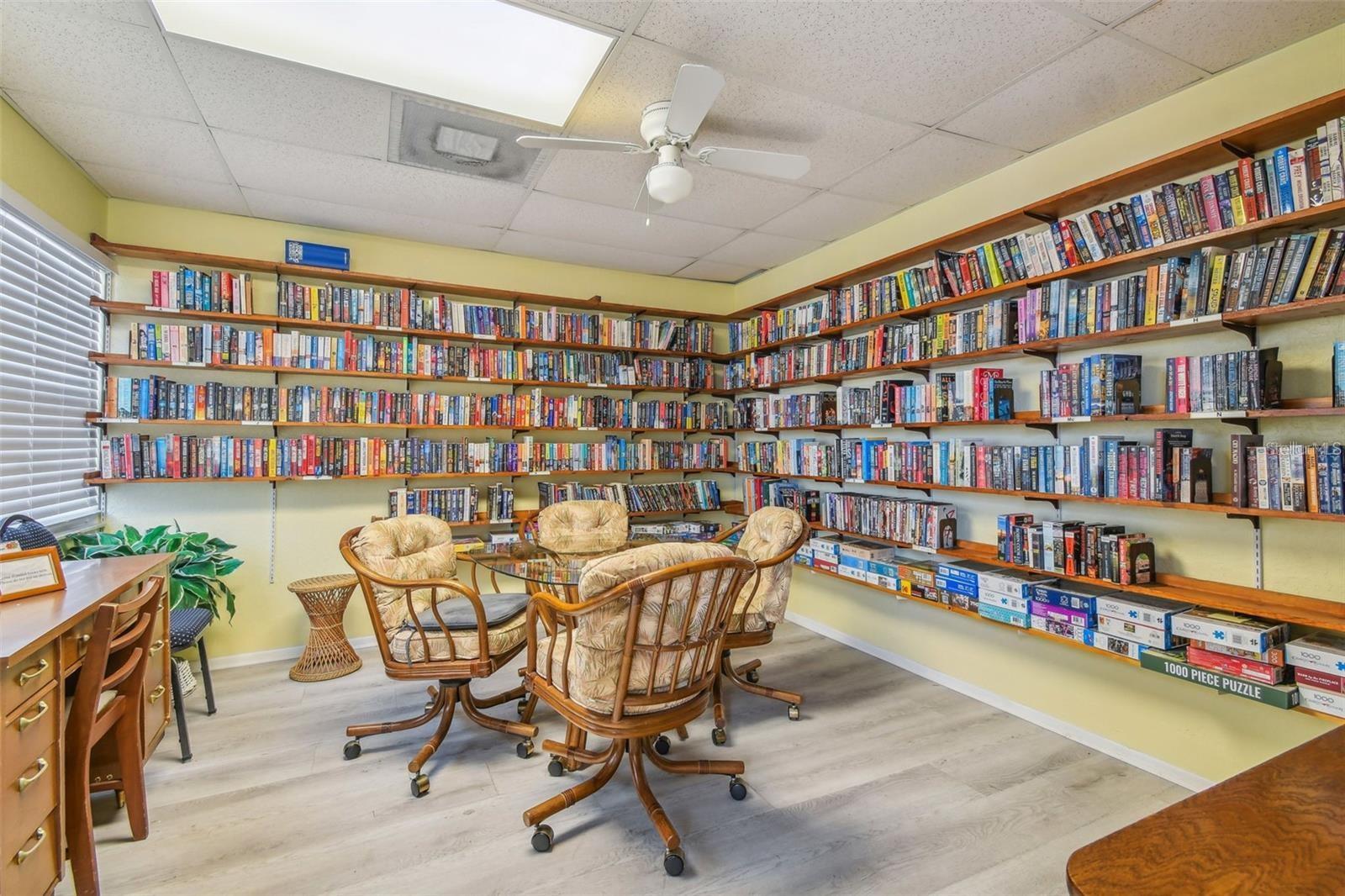 HOLIDAY SHORES MOBILE PARK UNREC - Residential