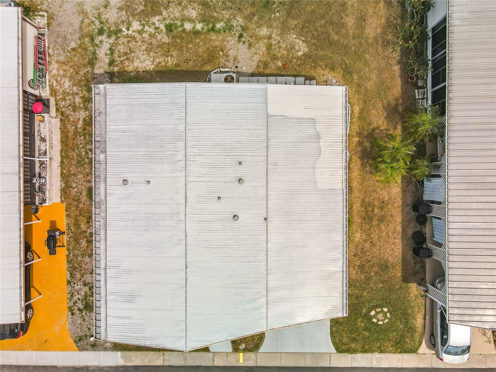 HOLIDAY SHORES MOBILE PARK UNREC - Residential