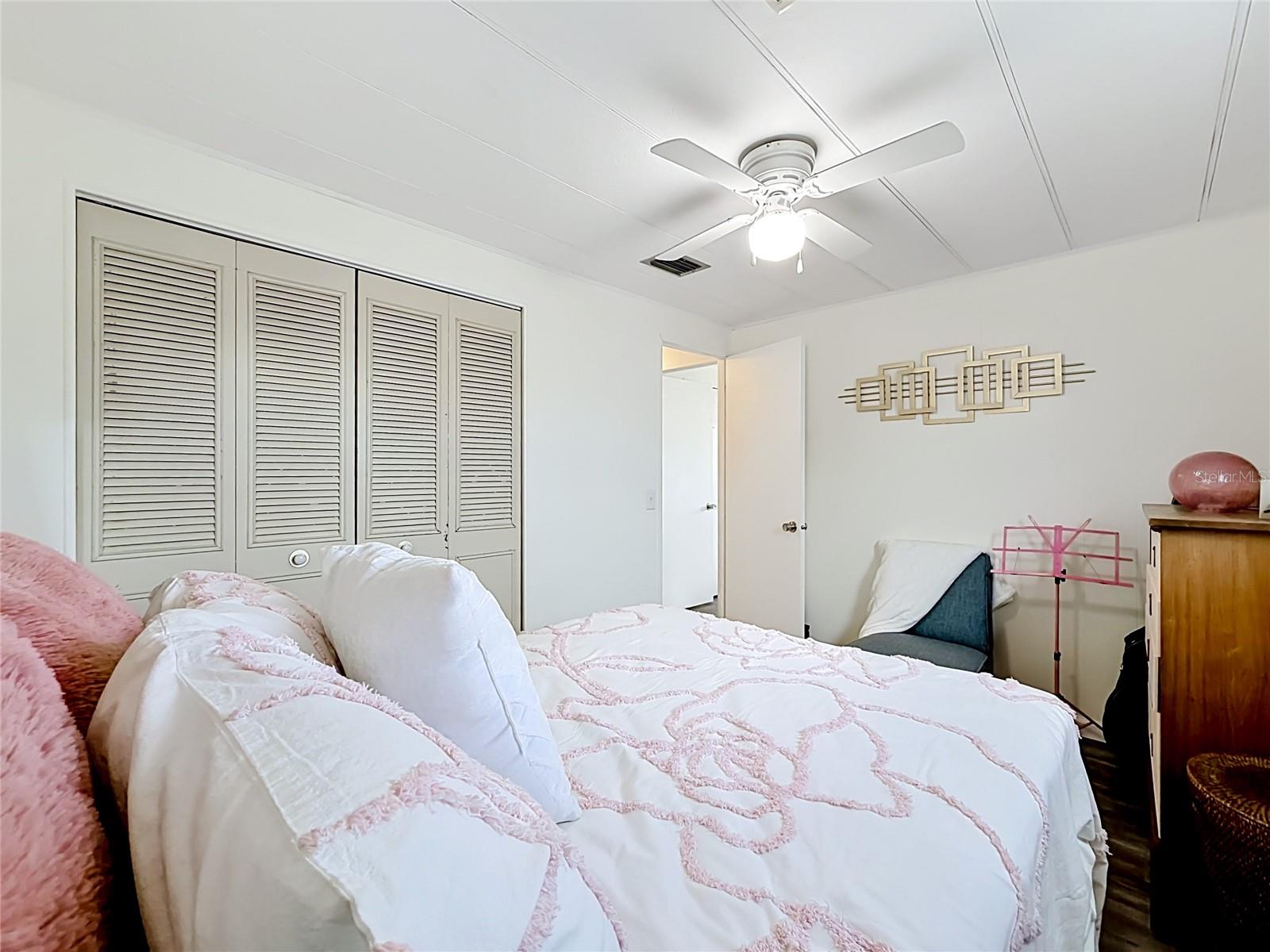 HOLIDAY SHORES MOBILE PARK UNREC - Residential