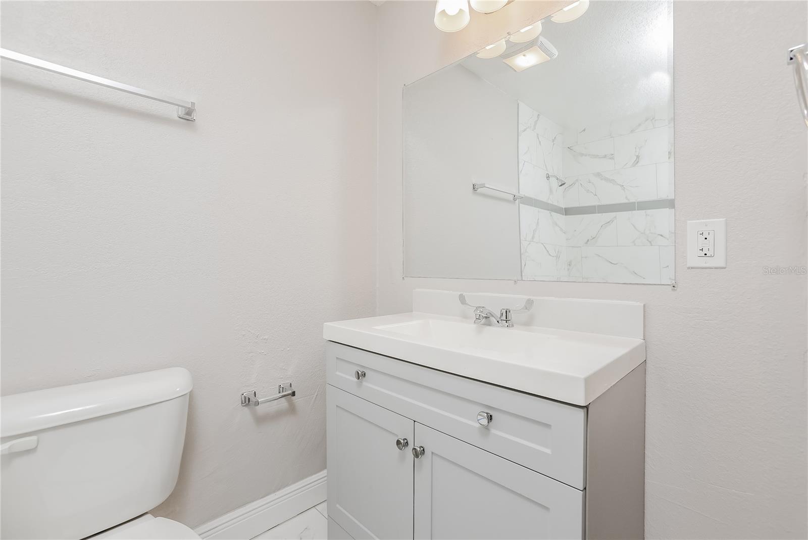 LAKE CANE HILLS ADD 01 - Residential Lease