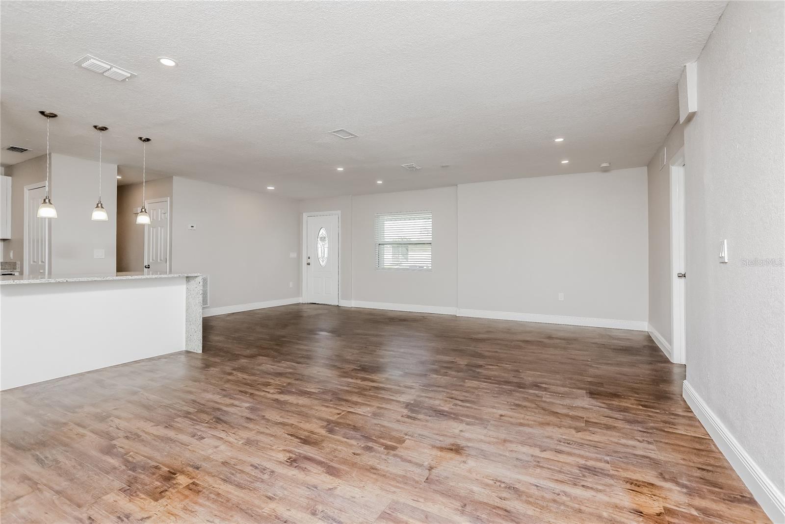 LAKE CANE HILLS ADD 01 - Residential Lease