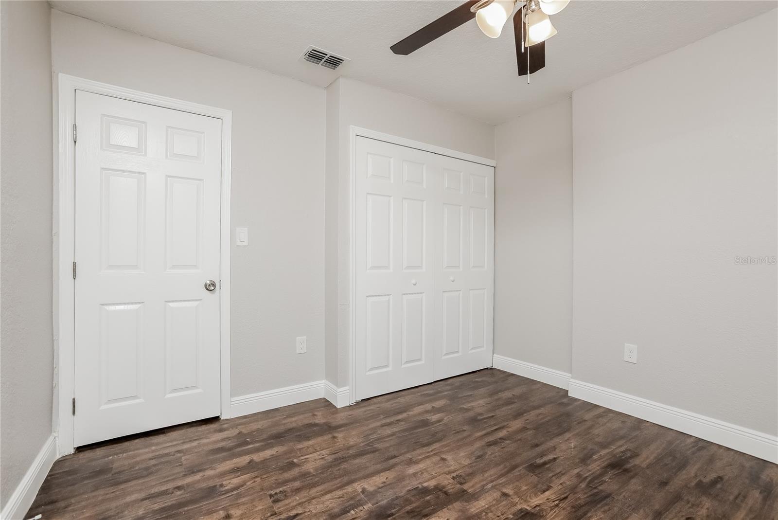 LAKE CANE HILLS ADD 01 - Residential Lease