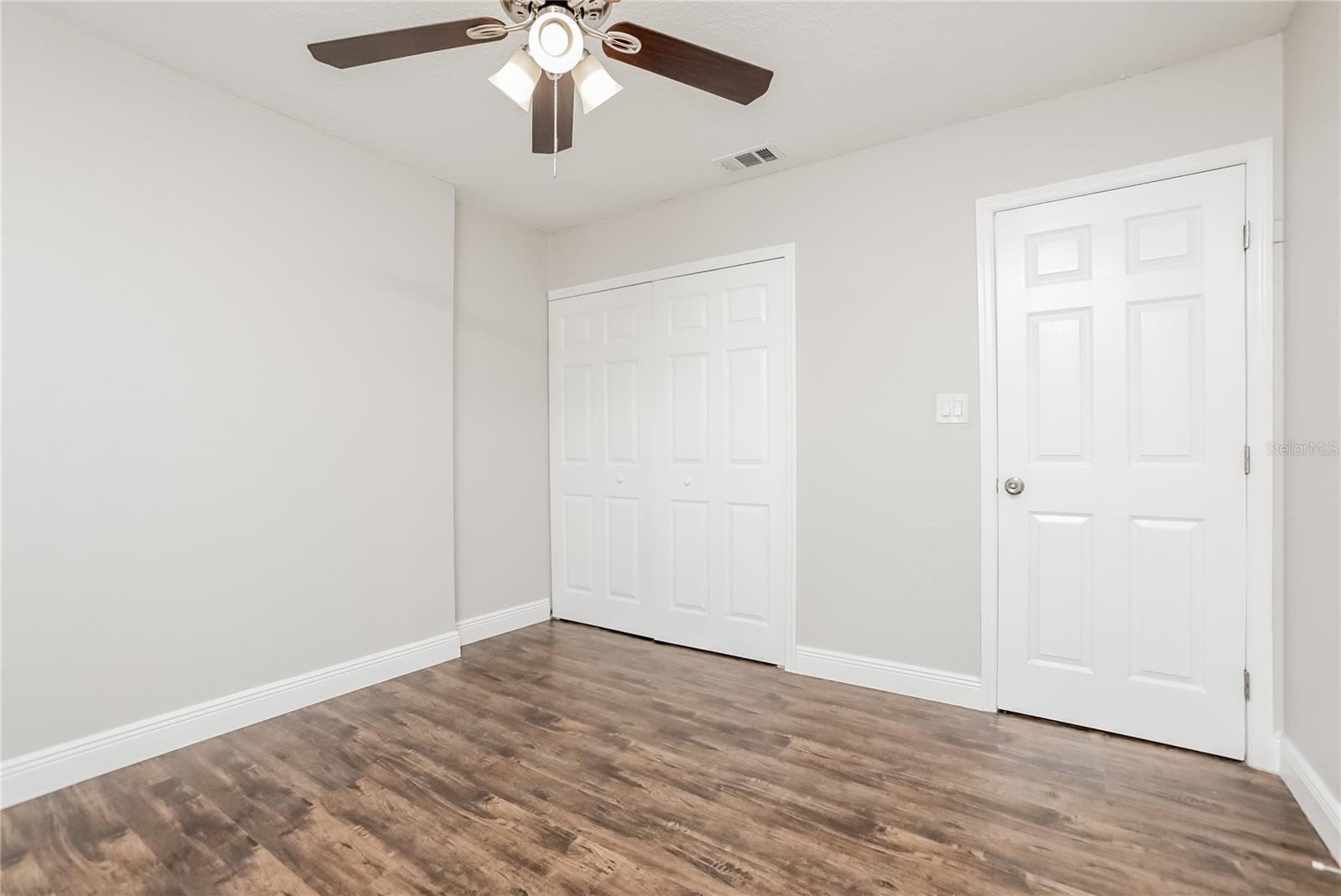 LAKE CANE HILLS ADD 01 - Residential Lease