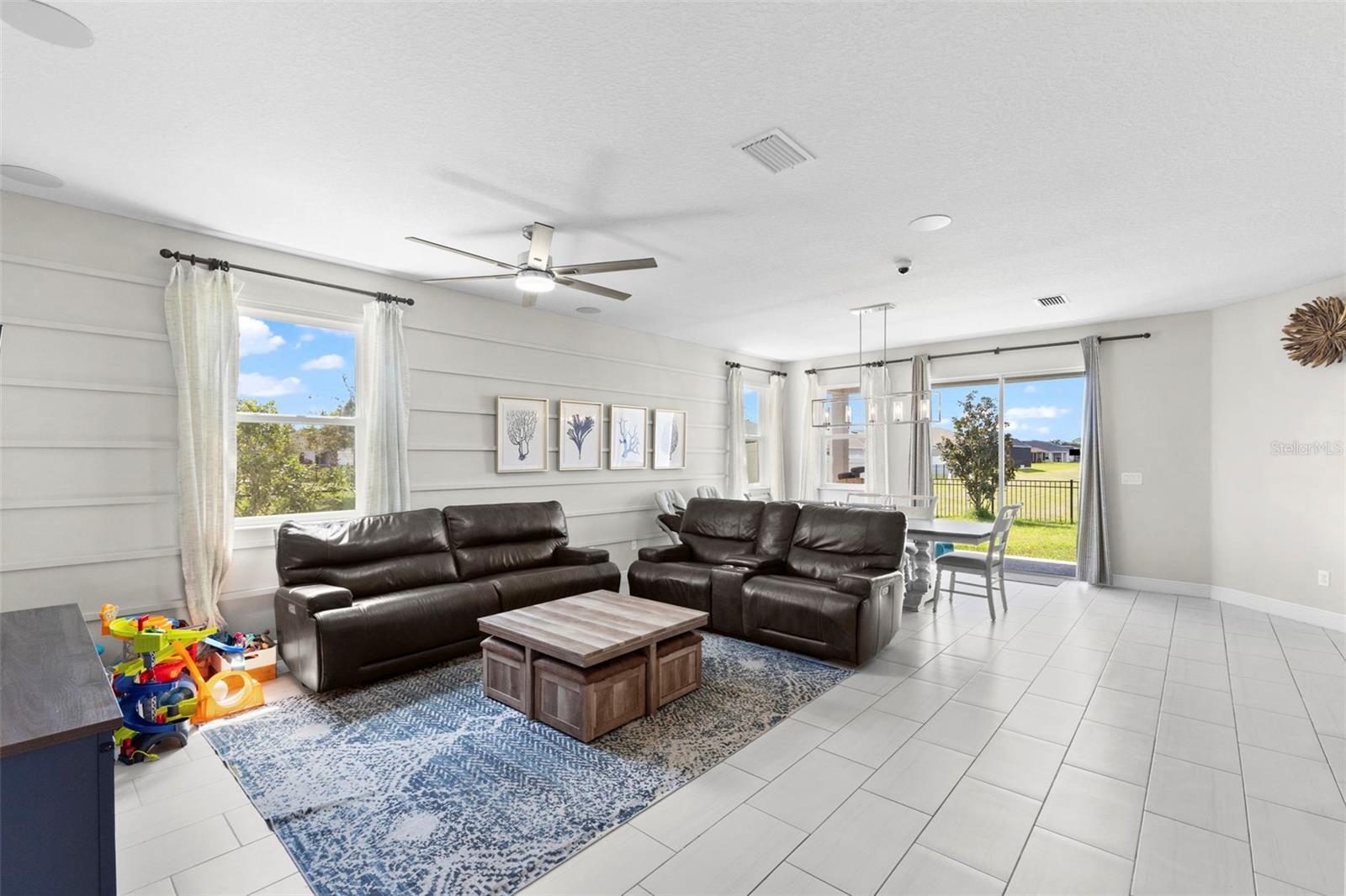 GRADY POINTE - Residential