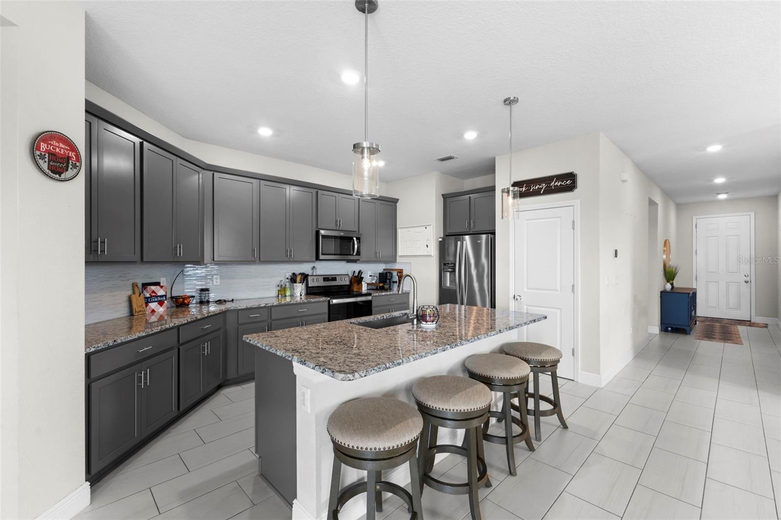 GRADY POINTE - Residential