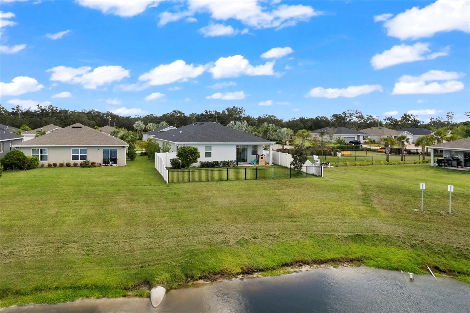 GRADY POINTE - Residential