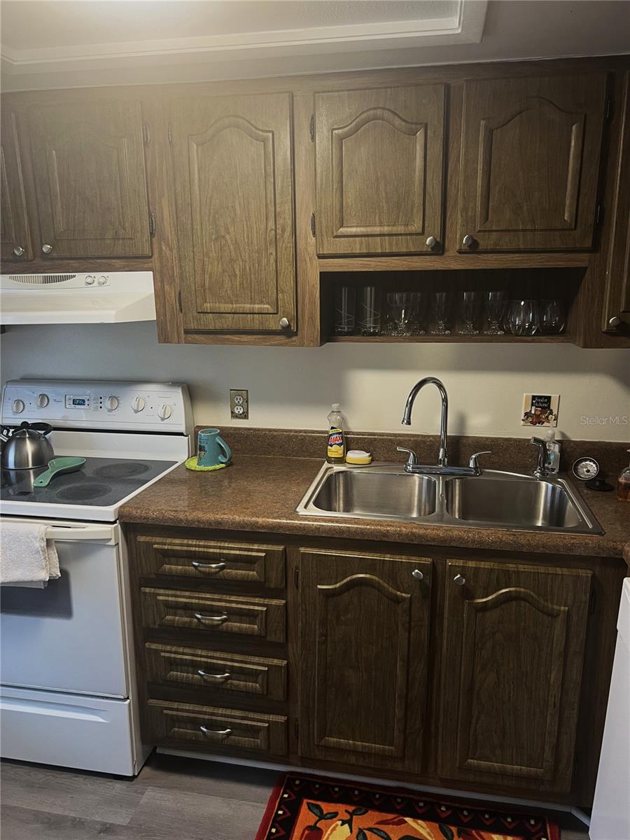 333 LAKE HOWARD DRIVE NW 302B