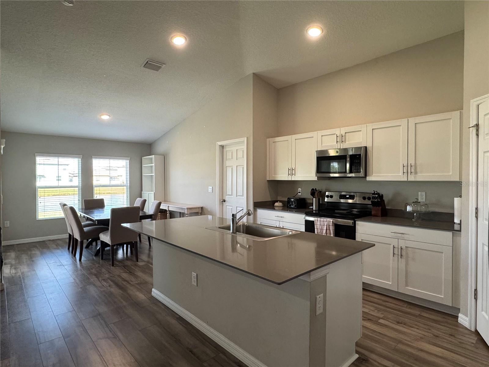 TRIPLE CREEK - Residential Lease