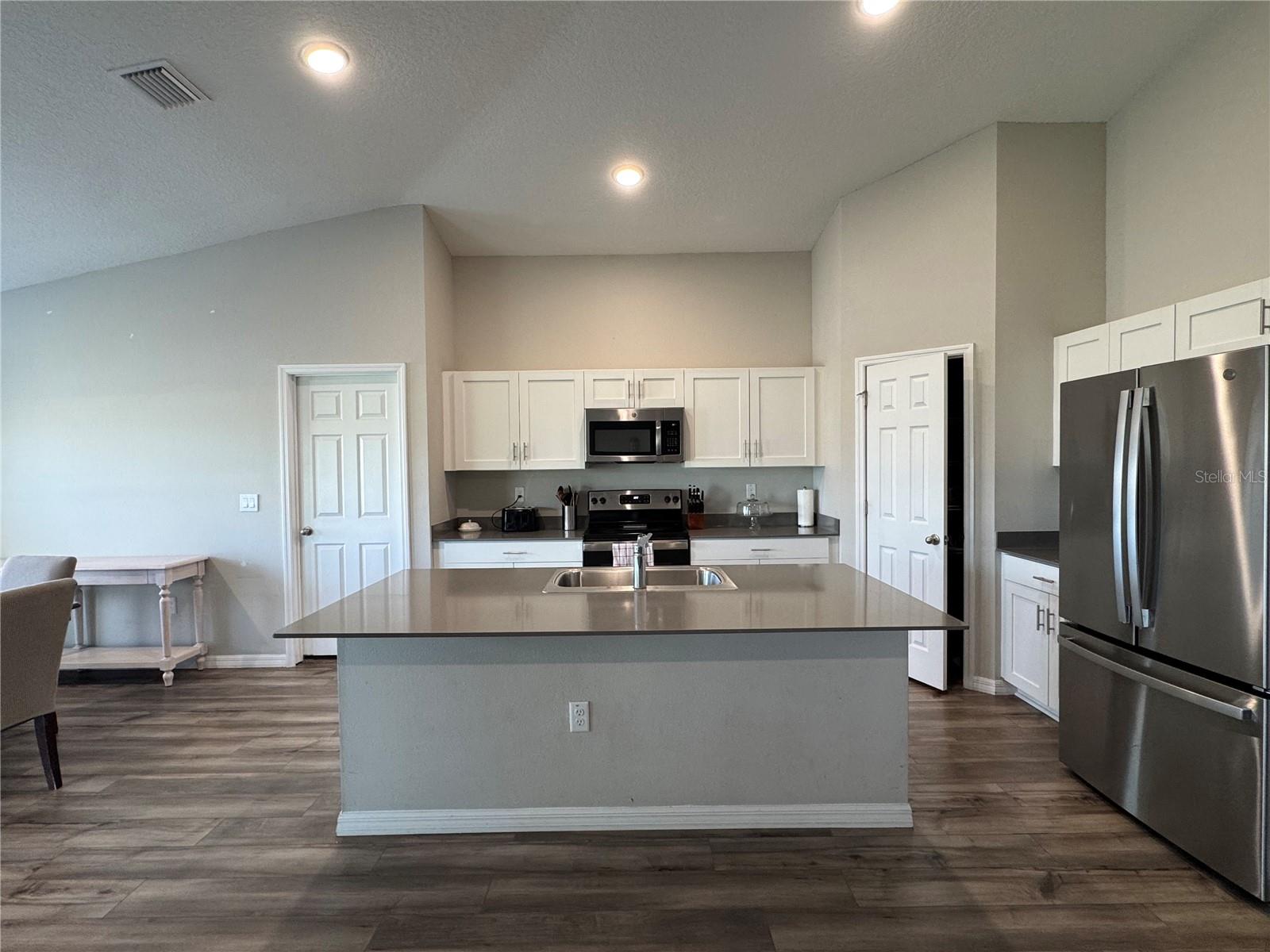 TRIPLE CREEK - Residential Lease