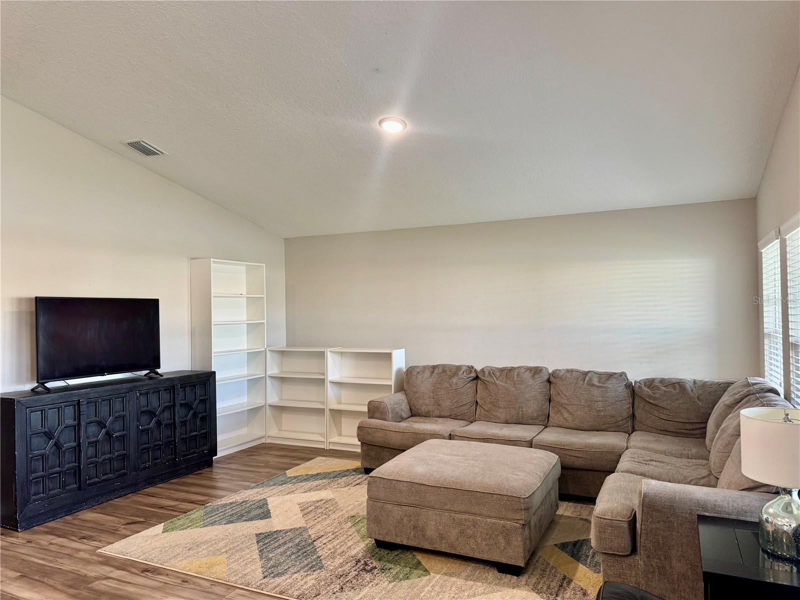 TRIPLE CREEK - Residential Lease