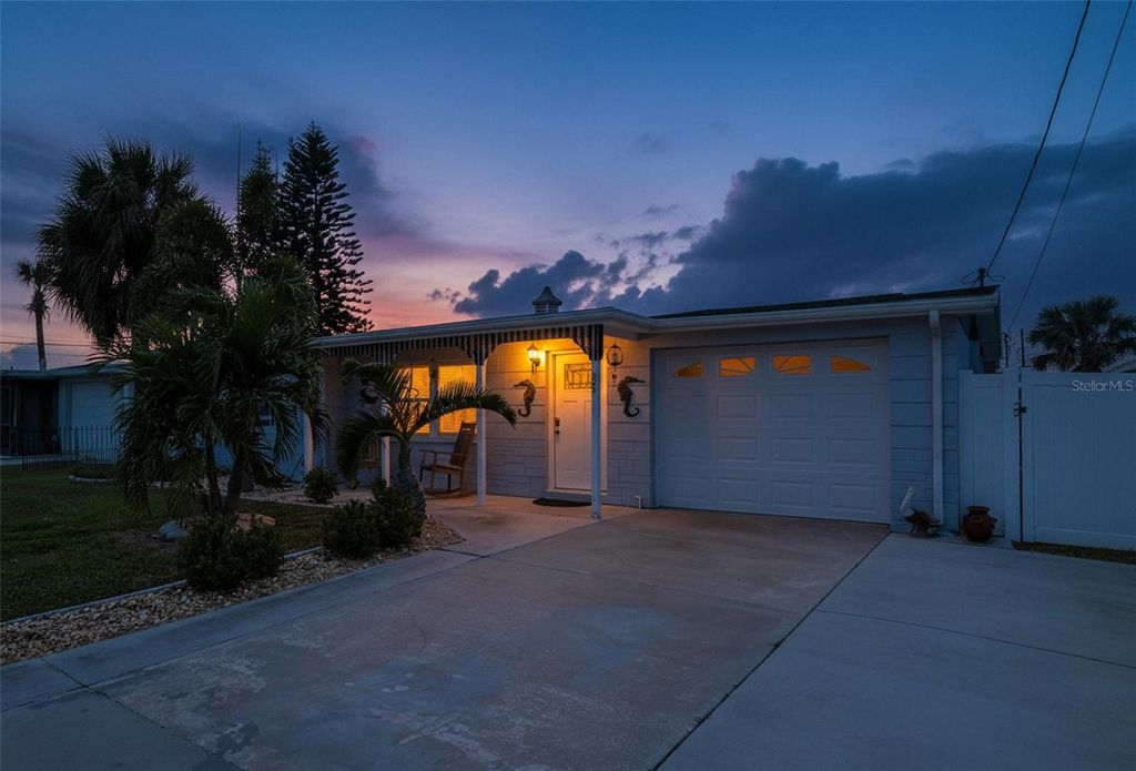 Photo of 13429 Lisa Drive, Hudson, FL 34667 (MLS # TB8455877)