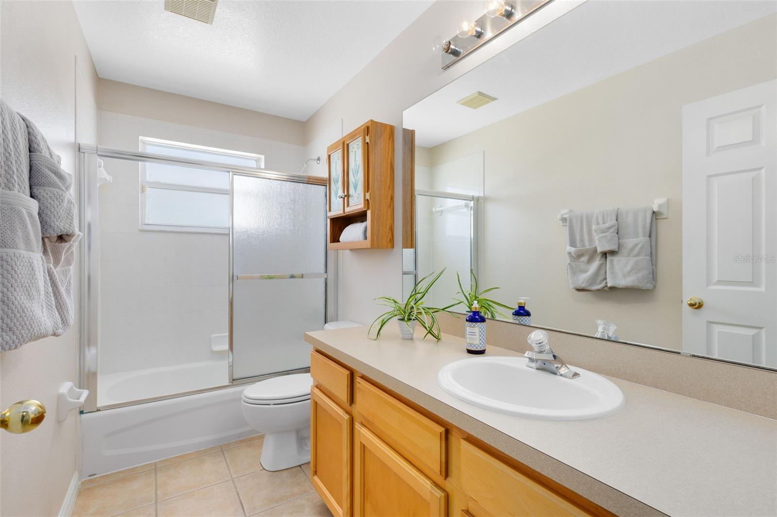 CEDAR GLEN OF ALOMA WOODS - Residential