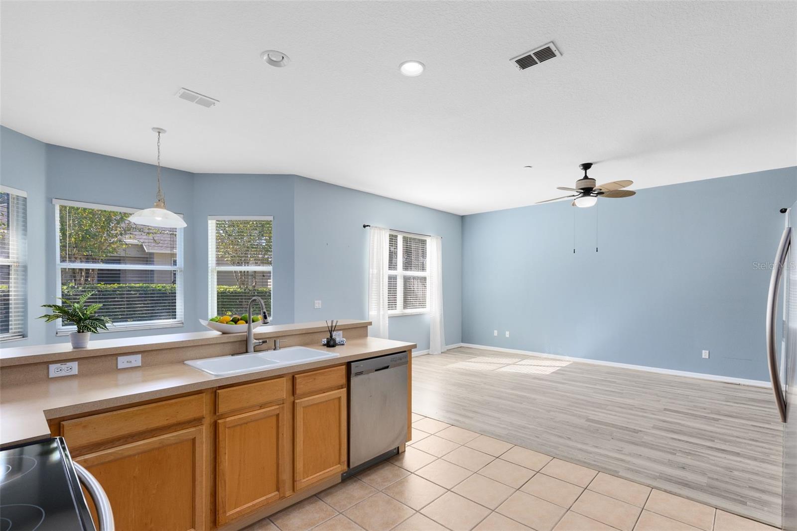 CEDAR GLEN OF ALOMA WOODS - Residential