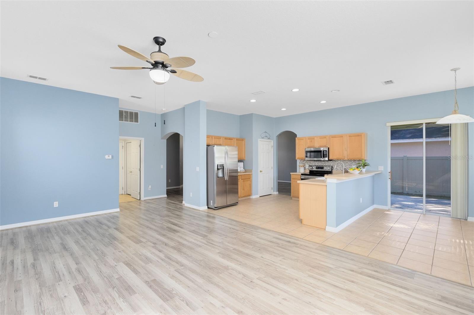 CEDAR GLEN OF ALOMA WOODS - Residential